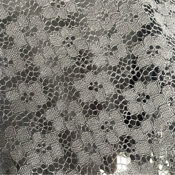 Nanette Black Sheer Lace Bell Ruffled Sleeves Scoop Neck Blouse in Large - Picture 12 of 13